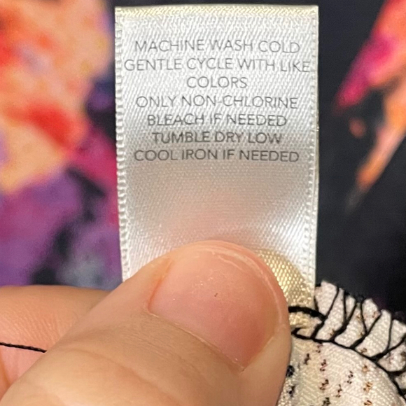 Christopher & Banks Women Size XL Tie-Dye Colorful Cap Sleeve - Picture 5 of 8